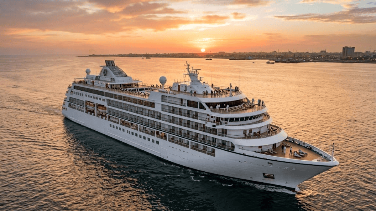 Cruise in Karachi